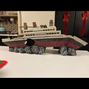 Titanic Fish Tank Decor